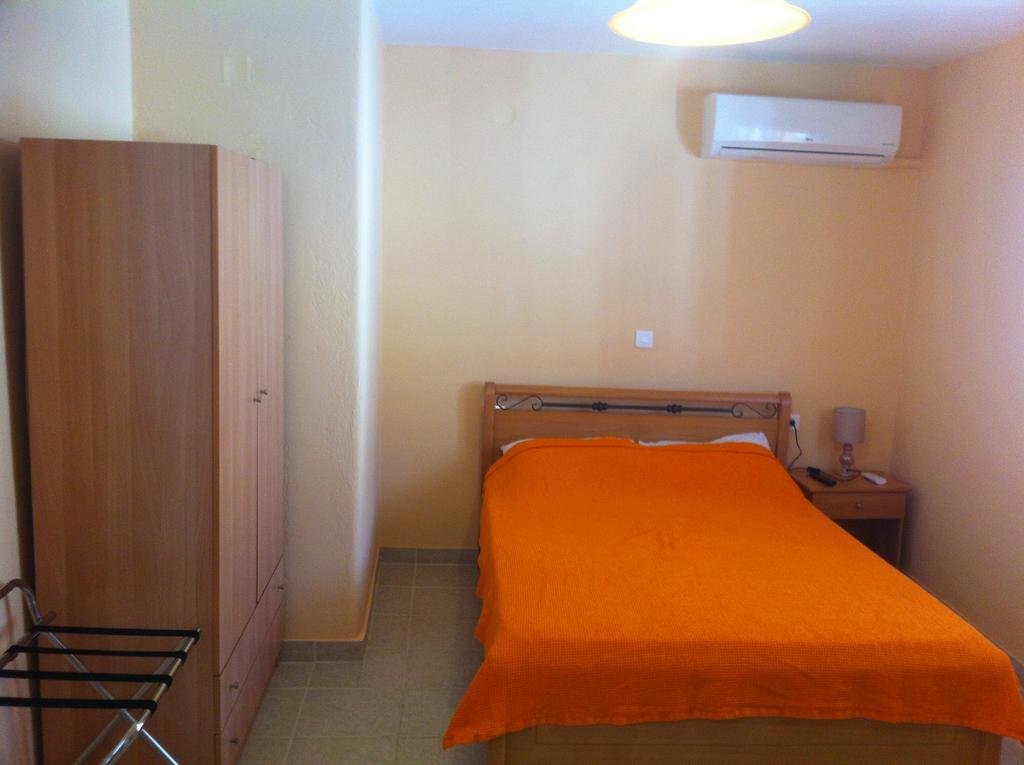 Melissa Rooms Ágios Kírykos Quarto foto